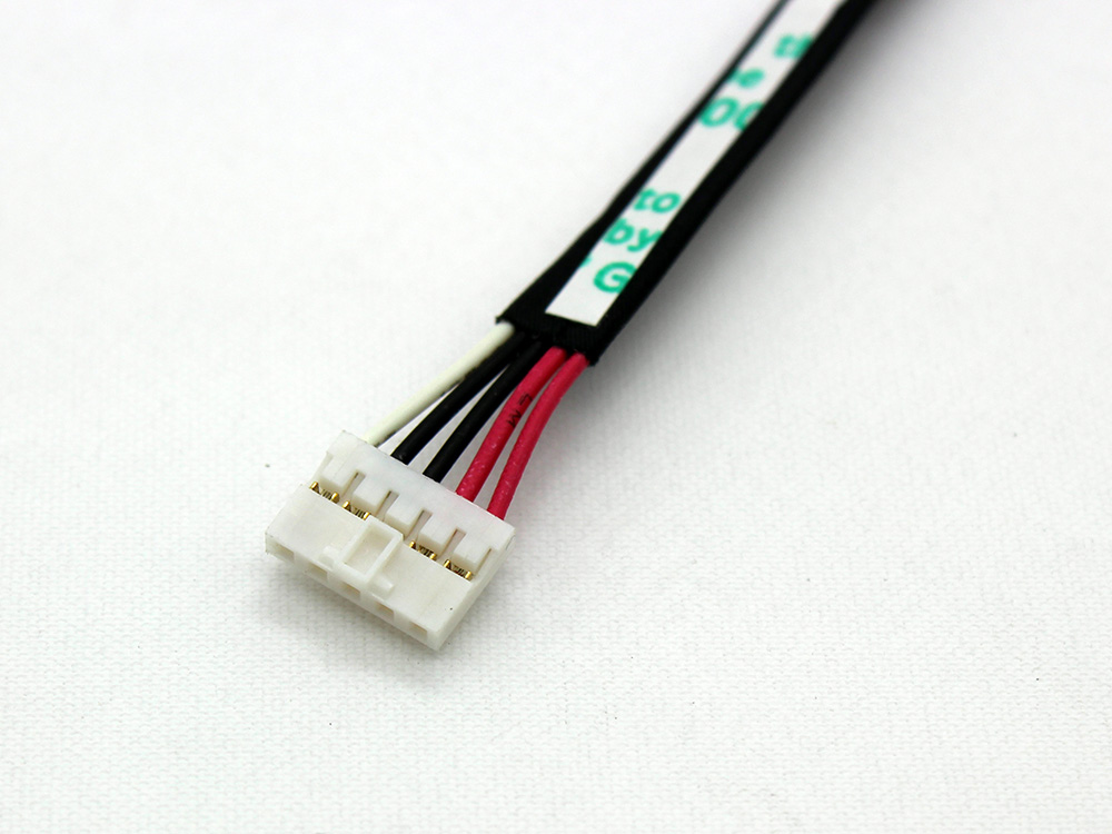 Dell CN-0M03W3-GT074 Stromversorgungsbuchse inkl. Kabel